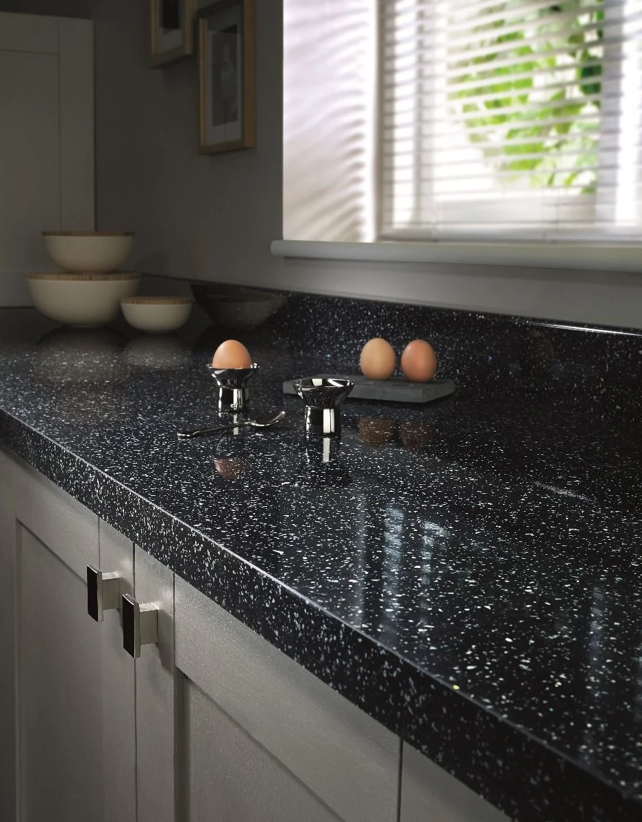 Black Sparkle Square Edge Wilsonart Worktop 3000 X 600 X 40mm - Image 4